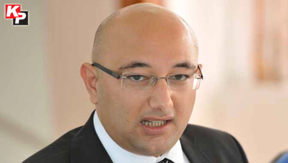 Kıbrıs Postası’na değerlendiren Özgür: “Paket dayanışma değil, bedel paketi”