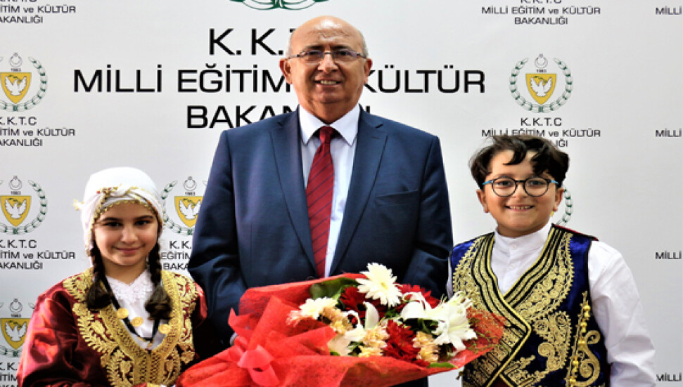 Özyiğit, TRT 23 Nisan Çocuk Festivali'nde KKTC'yi temsil edecek ekibi kabul etti