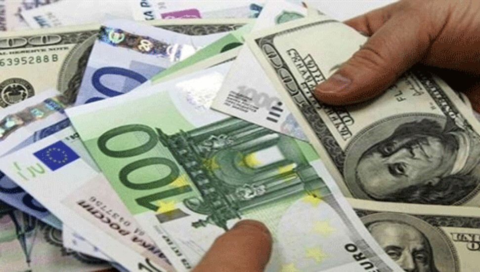 Ercan'dan 33 bin 300 dolar ve 380 Euro'yla çıkmaya çalışırken yakalandı