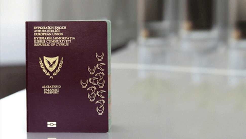 Kıbrıslı Türklerle evli olan 790 TC vatandaşı "Kıbrıs Cumhuriyeti" pasaportu aldı