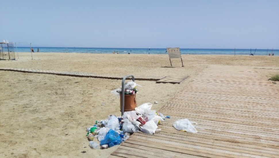 Mağusa’da, Uluslararası Kıyı Temizleme Günü etkinliği yapılıyor