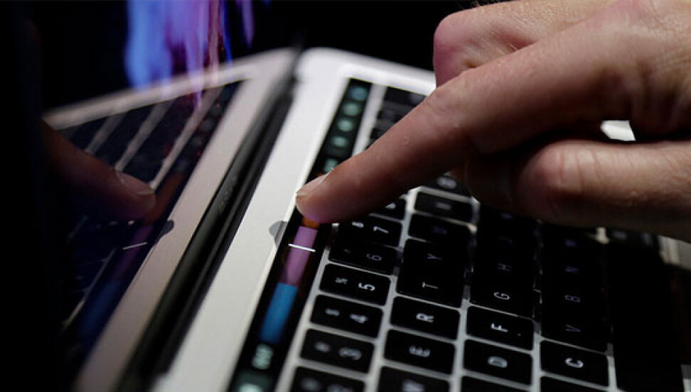 "Porno izlemek Belçika kadar karbondioksit üretiyor"