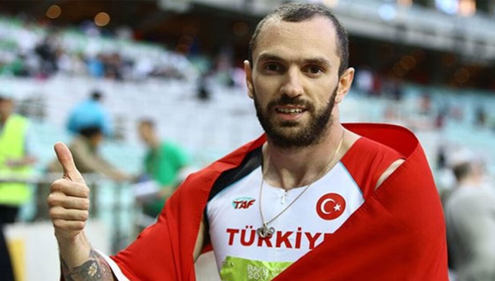 Türk milli atlet Ramil Guliyev dünya şampiyonu!