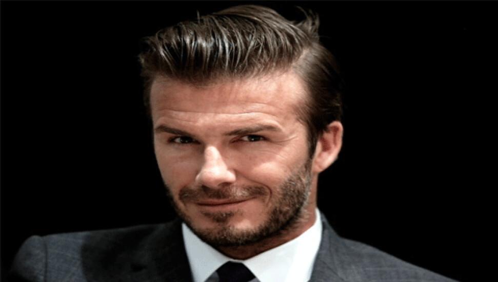 Pompadour saç trendine devam