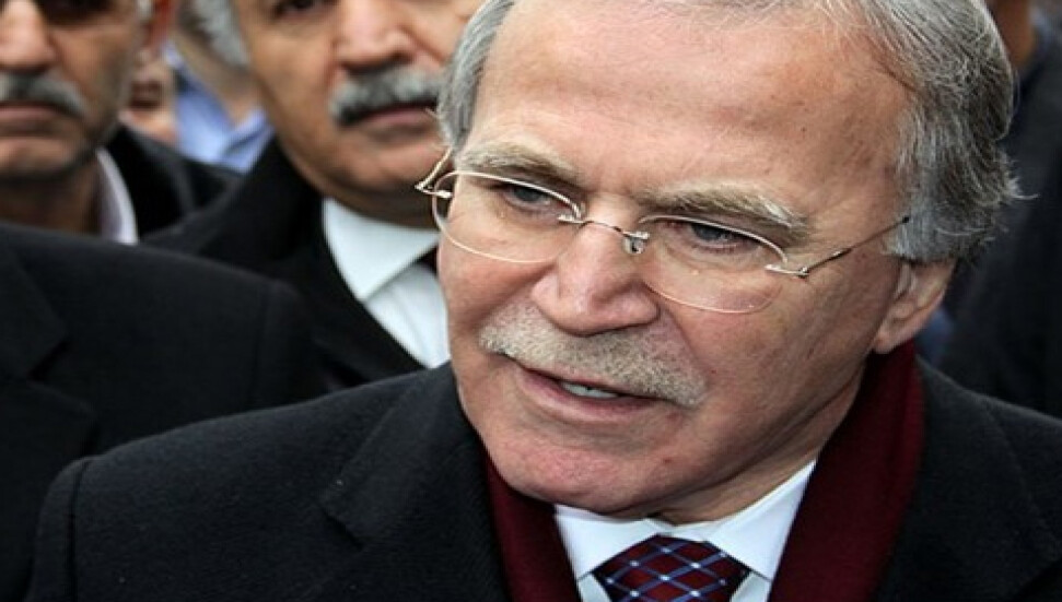 Şahin: "Sevgili hocam, siz de dönün lütfen"