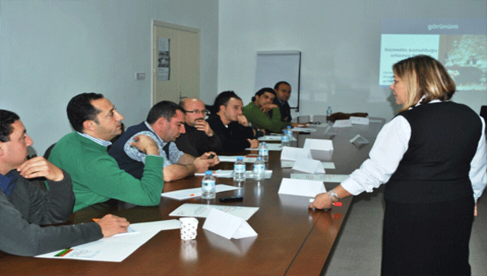 YBEM "Satışta Müşteri Odaklı Yaklaşım Eğitimi" düzenledi