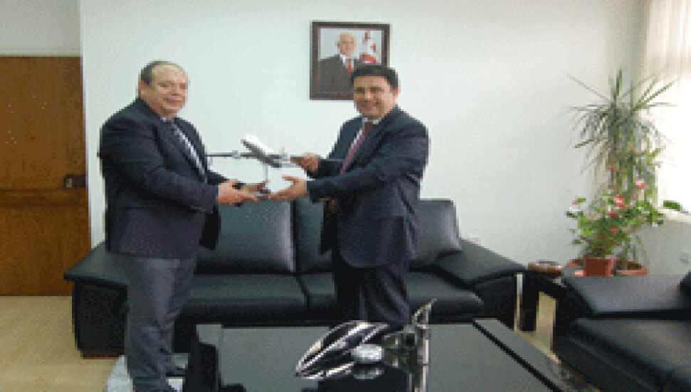 THY Kıbrıs Genel Müdürü Uğurlu, Bakan Ersan Saner'i ziyaret etti