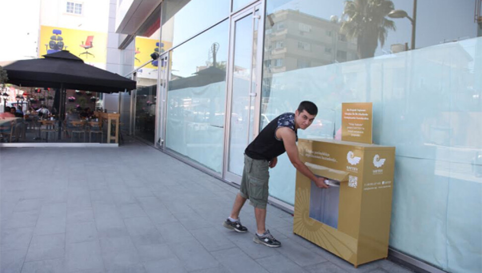 Saydam Tarih ve Eğitim Vakfı, kitap toplama kampanyası başlatarak, tüm kitapseverlere "Kitabını paylaş" çağrısında bulundu