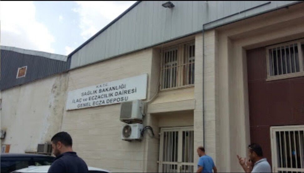 KKTC Sağlık Bakanlığı Ecza Deposu’nda sağlığı tehlikeye atacak sorumsuzluk
