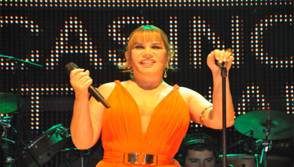 Sezen Aksu, Girne'yi yaktı...