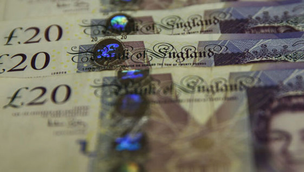 May'in istifasının ardından Sterlin alınır mı?