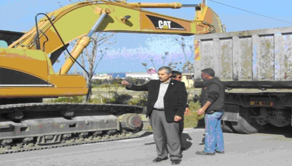 Tatlısu Belediyesi yol onarım çalışması başlattı