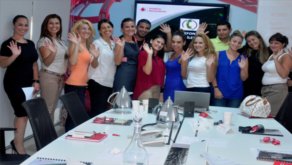 Telsim çağrı merkezinde kaliteli hizmetin sırrı: "Sürekli gelişim!"