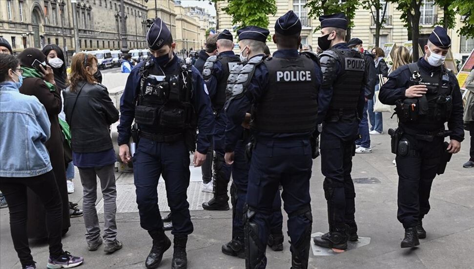 Paris'te İsrail'in saldırıları karşısında Filistin'e destek amacıyla düzenlenecek gösteri yasaklandı