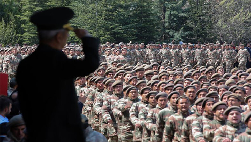 Türkiye'de askerlik 6 aya indi, bedelli askerlik kalıcı oldu