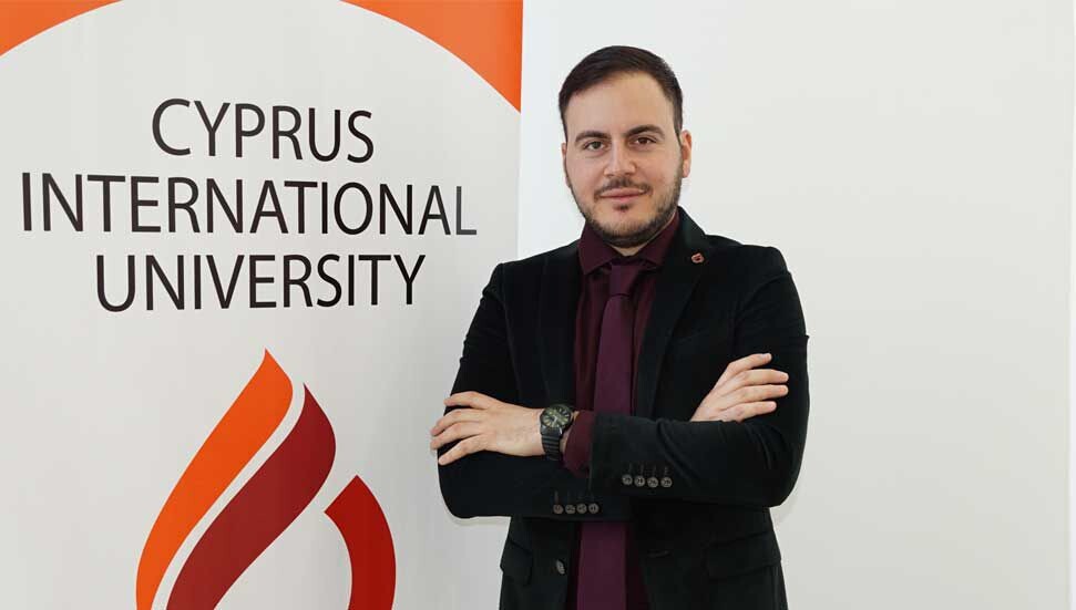 Yrd. Doç. Dr. Tuğberk Kaya: "Sosyal medya pandemi ile mücadelede pozitif katkı sağladı"