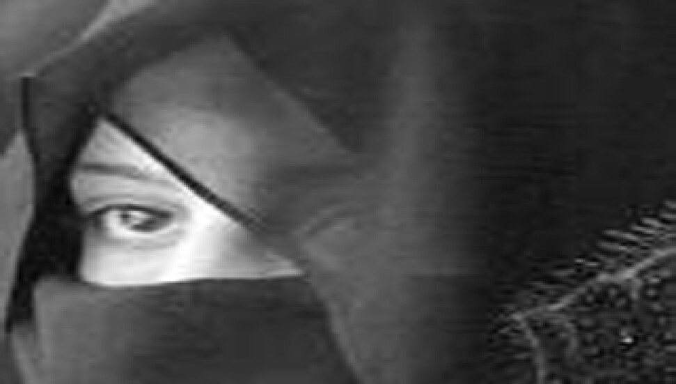 Kaddafi: 'Arap kadınları devrim yapsın'