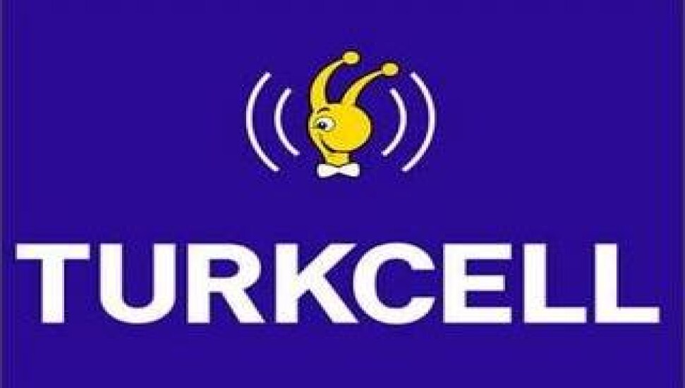 Veliler isyanda! "Turkcell, çocuklara bedava hat dağıtarak riske sokuyor"
