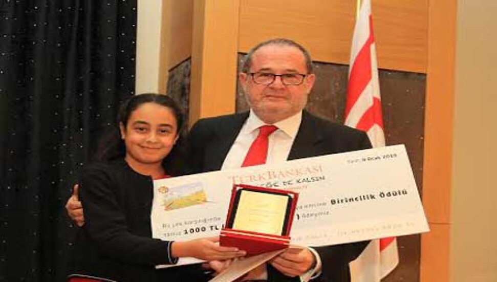 Türk Bankası'nın "Geleceğe de kalsın" resim yarışmasında ödüller sahiplerini buldu
