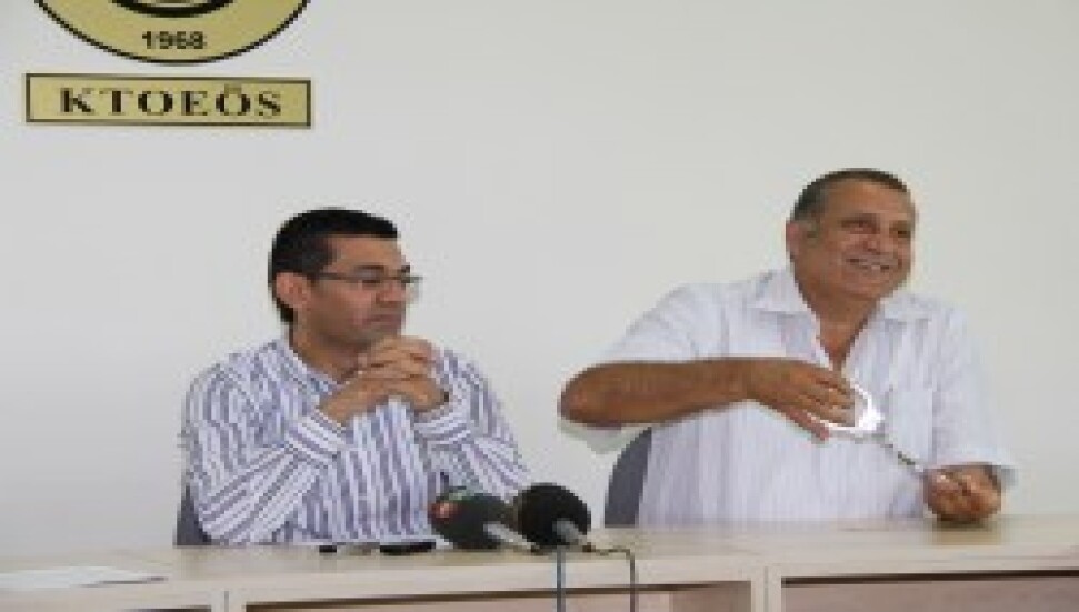 Eylemciler, kendilerini darp eden polis mensuplarını tutuklayabilir