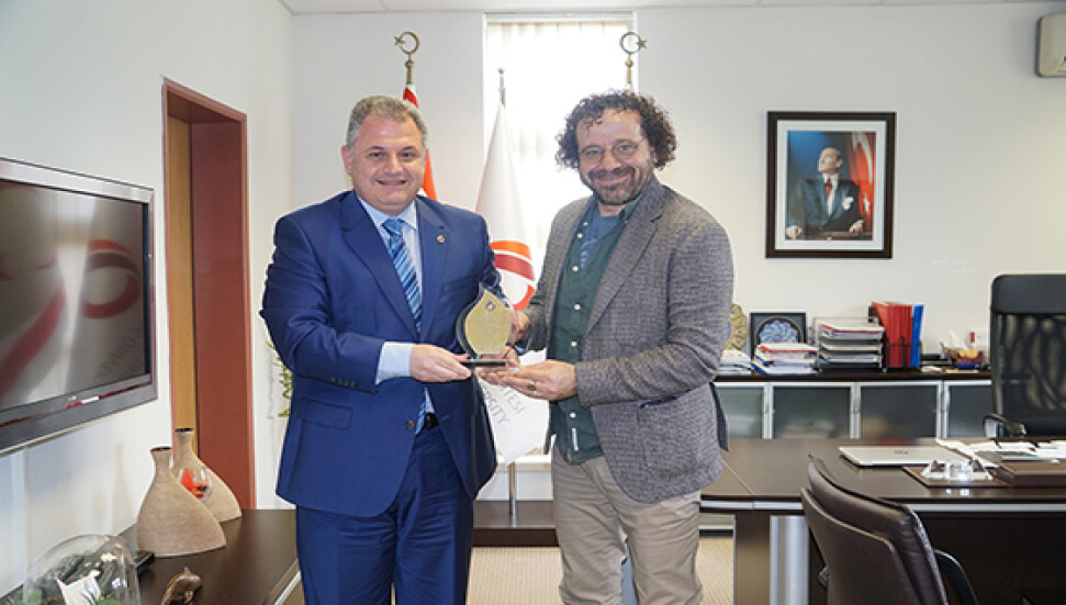 UKÜ'lü öğrenciler, ünlü tiyatro, sinema ve dizi oyuncusu Reha Özcan ile bir araya geldi