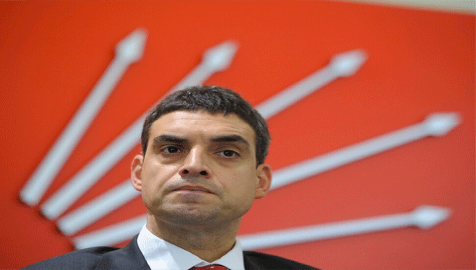 Davutoğlu'na 'işgal' sorusu: "TSK, KKTC'den çekiliyor mu?"