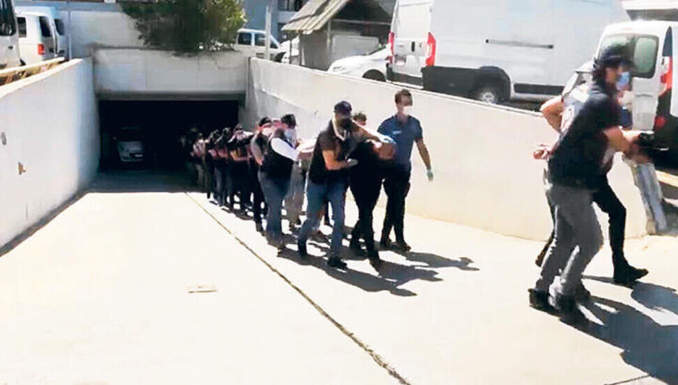 KKTC merkezli bahis çetesinin elebaşı lüks yatında yakalandı