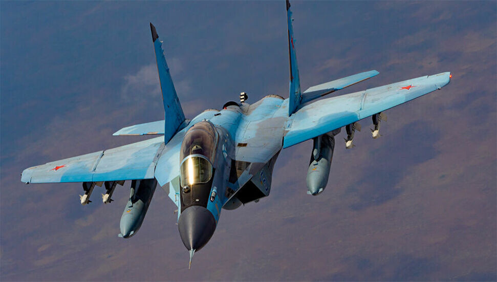 Rus savaş jetleri, İngiltere'ye ait keşif uçağını önledi