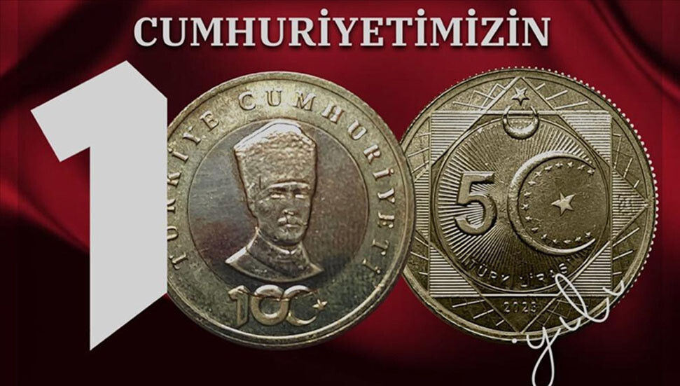 Cumhuriyet'in 100. yılına özel basılan "5 Türk lirası" hatıra parası