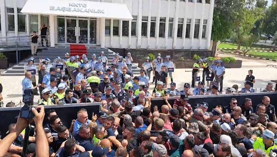 Livestock Producers Issue Warning: Prime Minister's Office Doors Will Be Broken If Detained Producers Aren't Released