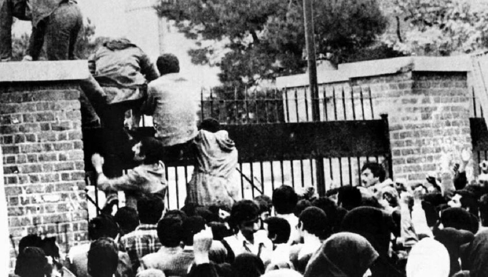 43 yıllık sır ifşa oldu: Reagan'ın ekibi seçimi kazanmak için İran'a "ABD'li rehineleri bırakmayın" demiş