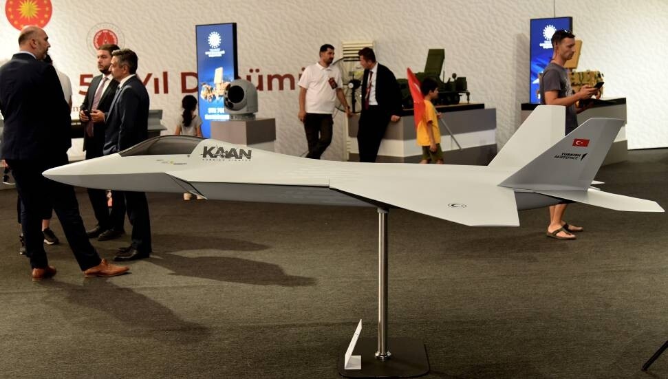 Türk savunma sanayisi ürünleri Lefkoşa'da sergileniyor