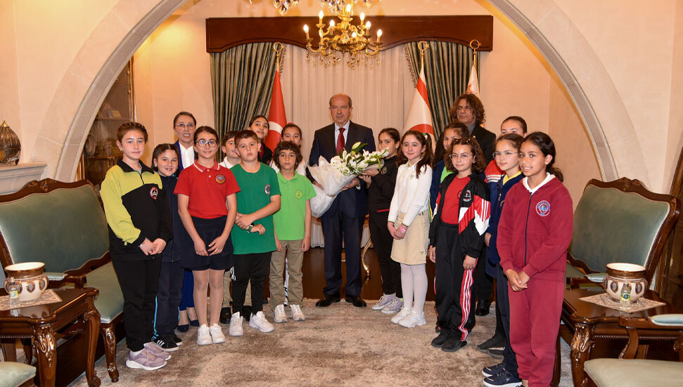 23 Nisan kutlamaları çerçevesinde öğrenciler, Cumhurbaşkanlığı'nı ziyaret etti