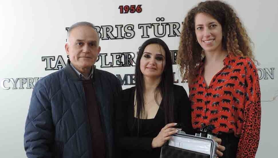 Tabipler Birliği, Dr. Burhan Nalbantoğlu Devlet Hastanesi’ne pediatrik otorefraktometre cihazı hediye etti