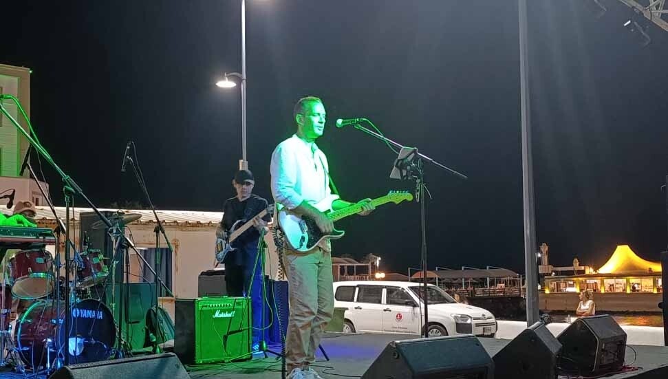 The Healers Girne Kordonboyu’nda müzikseverlerle buluştu