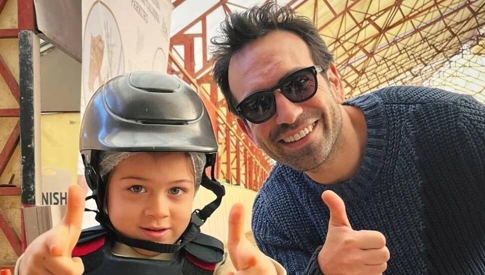 Buğra Gülsoy'dan oğluyla yeni kareler