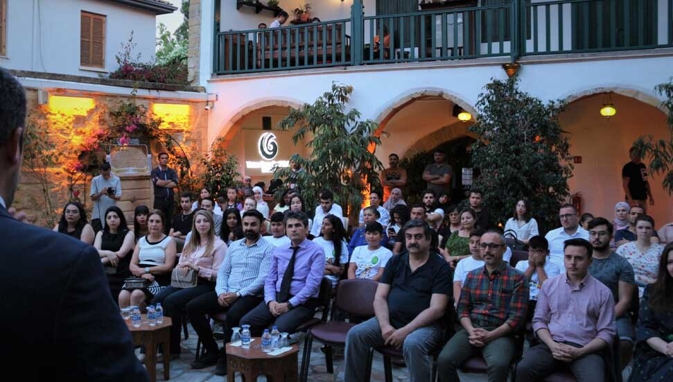 Lefkoşa Yunus Emre Enstitüsü’nde kurslarını başarıyla tamamlayan kursiyerlere sertifikaları verildi