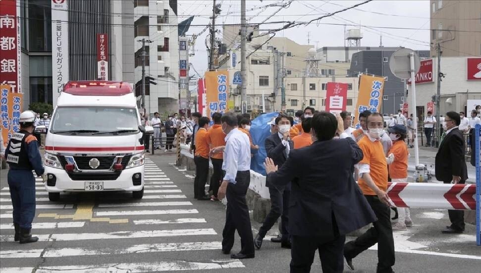 Japonya'da Abe suikastının ardından düşen hükümete duyulan kamuoyu güveni yükseliyor 