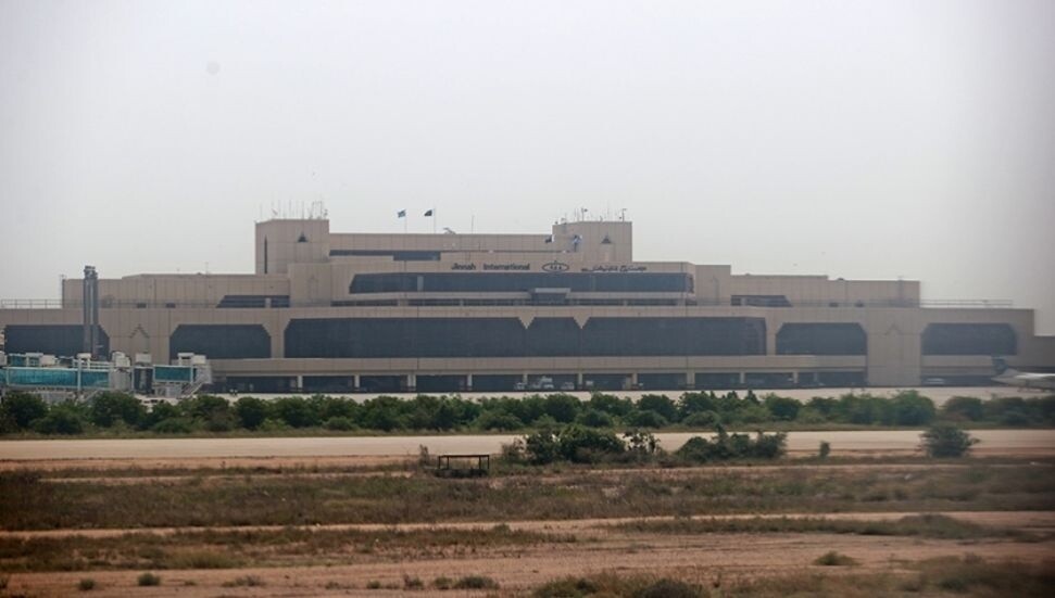 Pakistan'da Karaçi, Lahor ve Sialkot havalimanlarında uçuşlar durduruldu