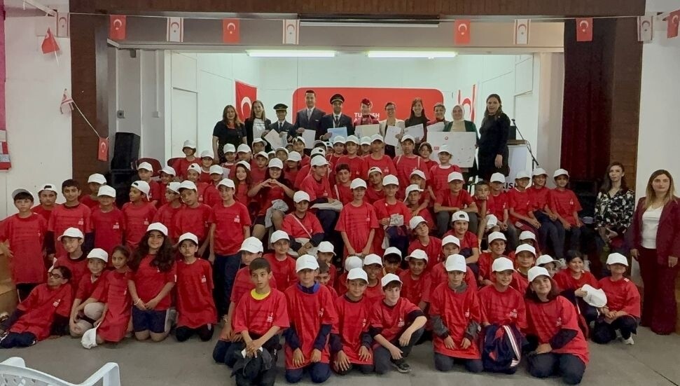 Çocuklara havacılık sevgisi aşılandı