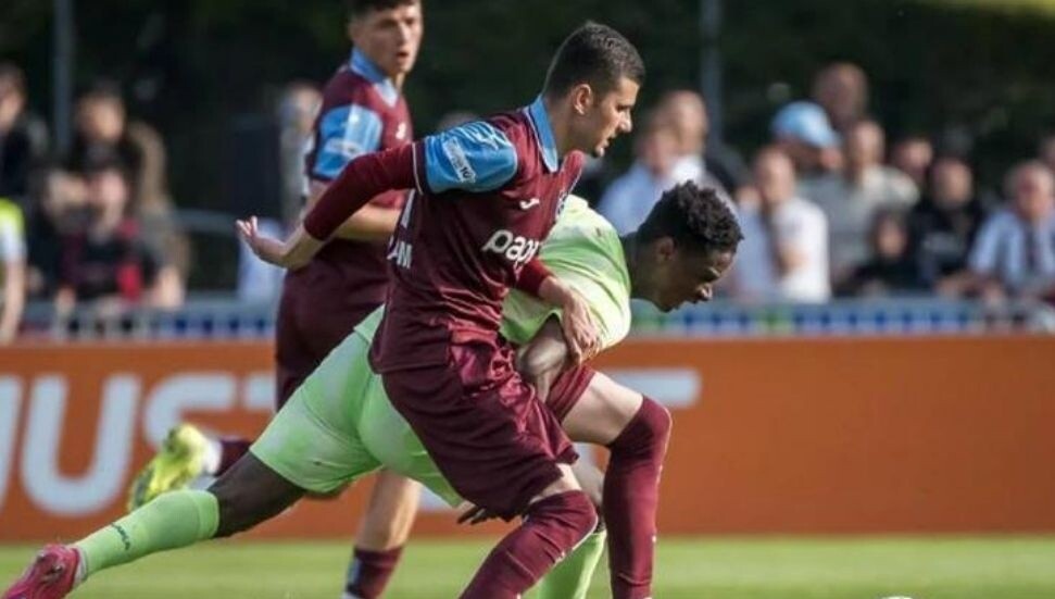 Trabzonspor UEFA Gençlik Ligi finalinde Barcelona'ya yenilerek ikinci oldu