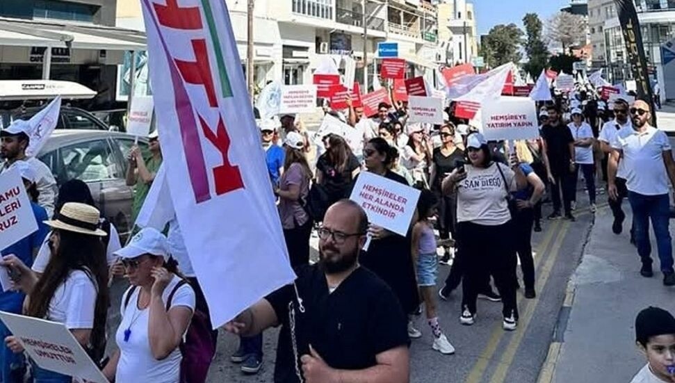 Hemşireler ve Ebeler Birliği, pazar günü yürüyüş düzenleyecek