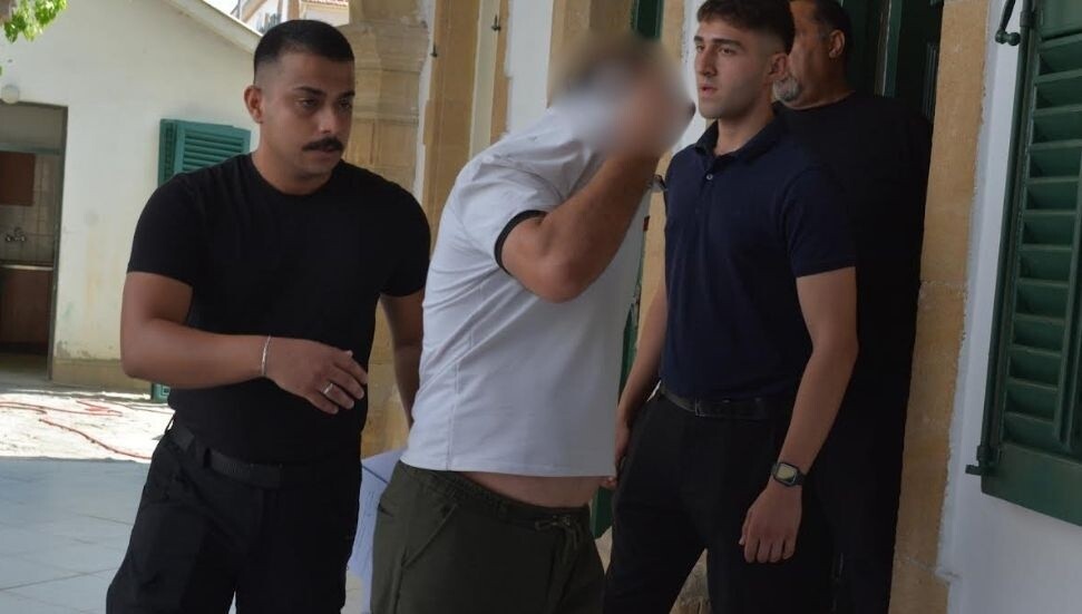 Tartıştığı kişiyi bıçakla yaraladığı iddiasıyla tutuklandı: Suçlamaları reddetti
