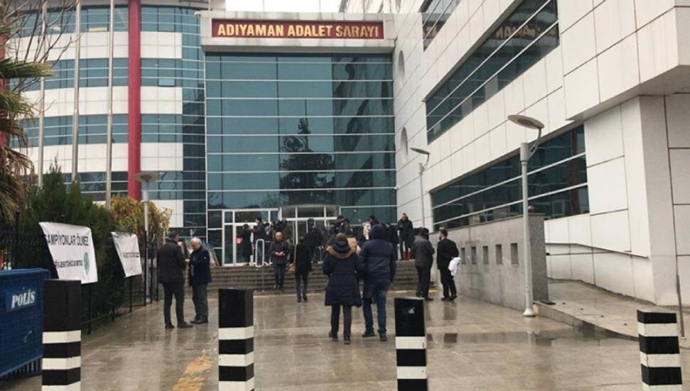 Rehber Ömer Tabarlı’nın babası: Ben inşaatçıyım, çocuk mu kandırıyorlar... Binayı sakat ettiler