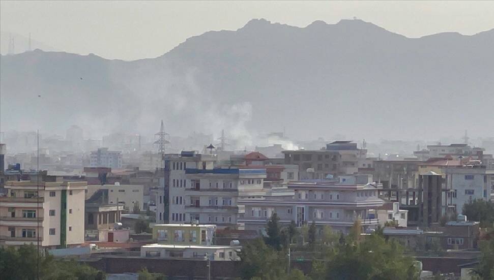 Afganistan'ın başkenti Kabil'de havalimanı yakınında şiddetli patlama meydana geldi