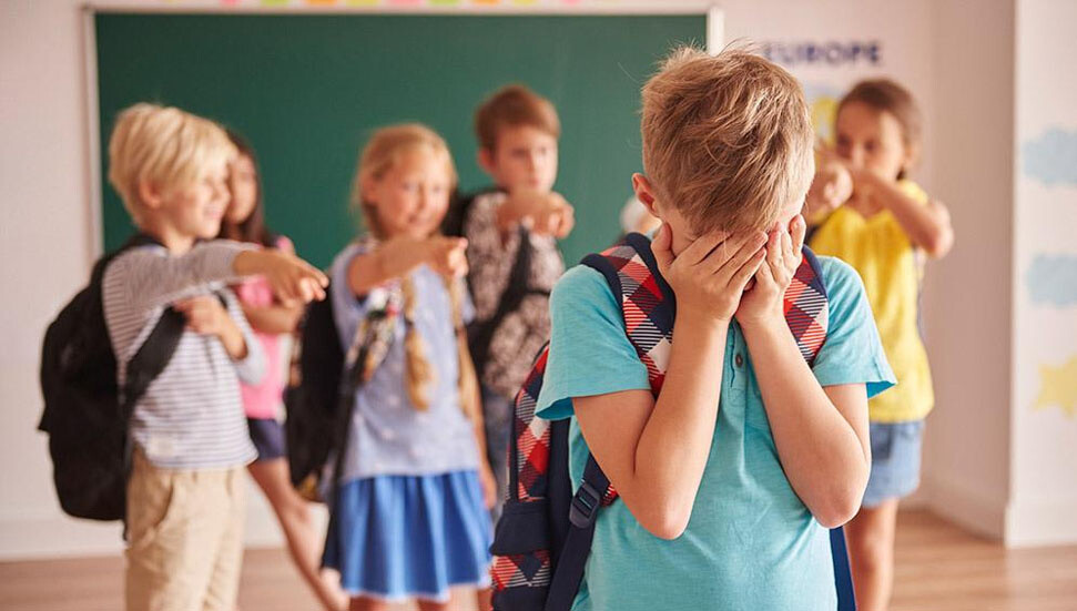 Pandemi sonrası okullarda akran zorbalığı arttı…En yaygın görüldüğü yer ortaokullar