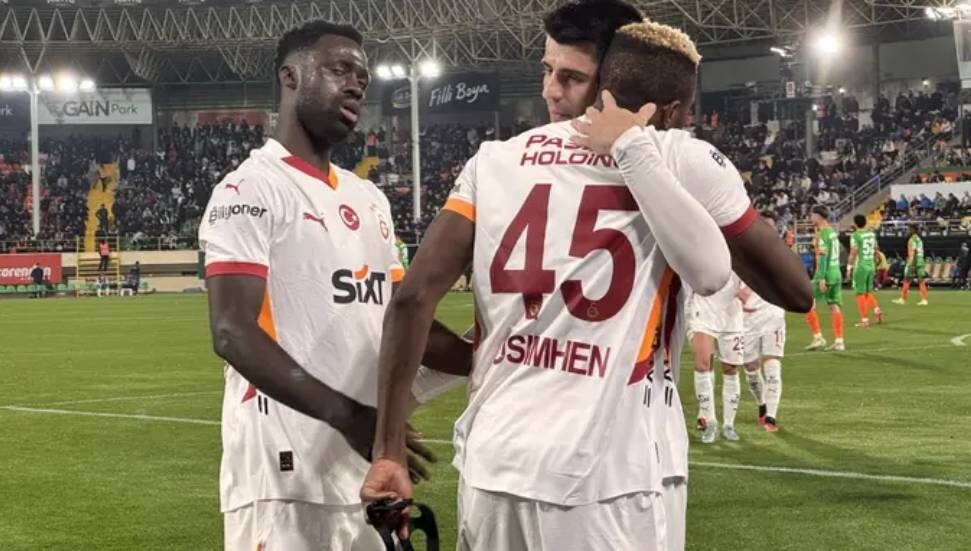 Galatasaray, Alanya'da geriden gelip kazandı: 1-2