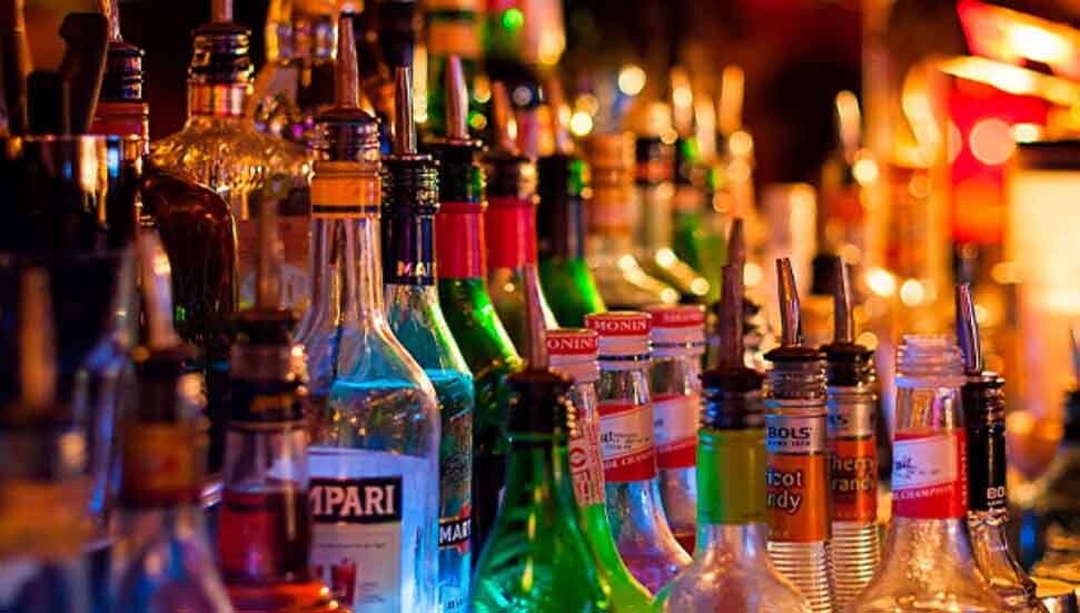 İskele'de izinsiz şekilde içki satan 2 işletme hakkında işlem başlatıldı