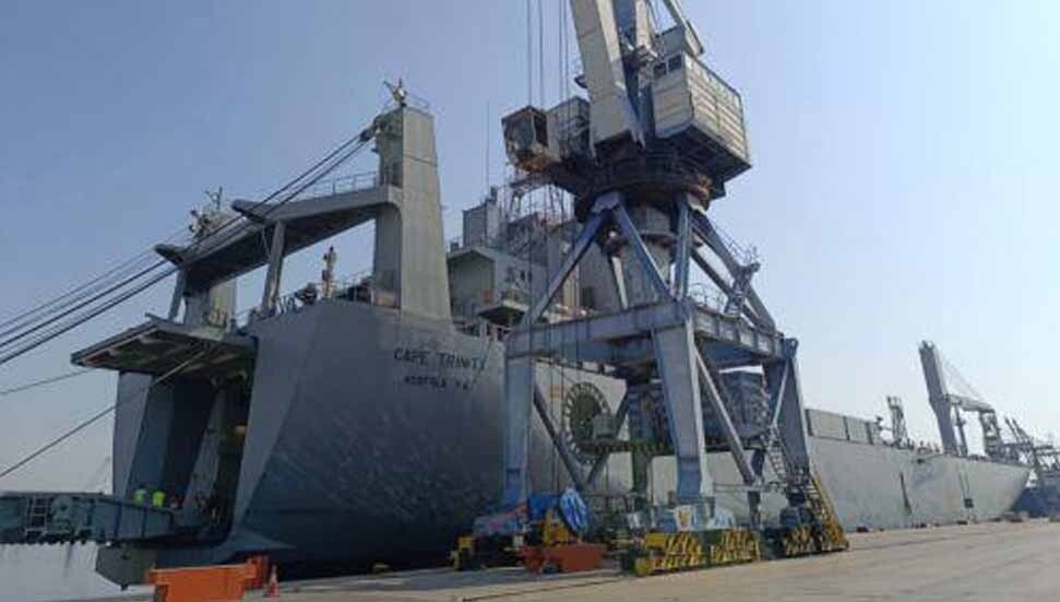 Güney Kıbrıs'tan Filistin’e gönderilen yardım malzemeleri Aşdod limanına indirildi