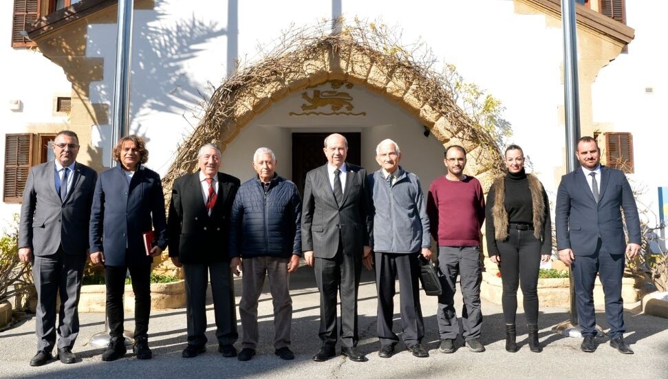 Ersin Tatar, çam kese böceğinin yarattığı sorunlar ve yapılabilecekler ile ilgili dernek yetkililerini kabul etti